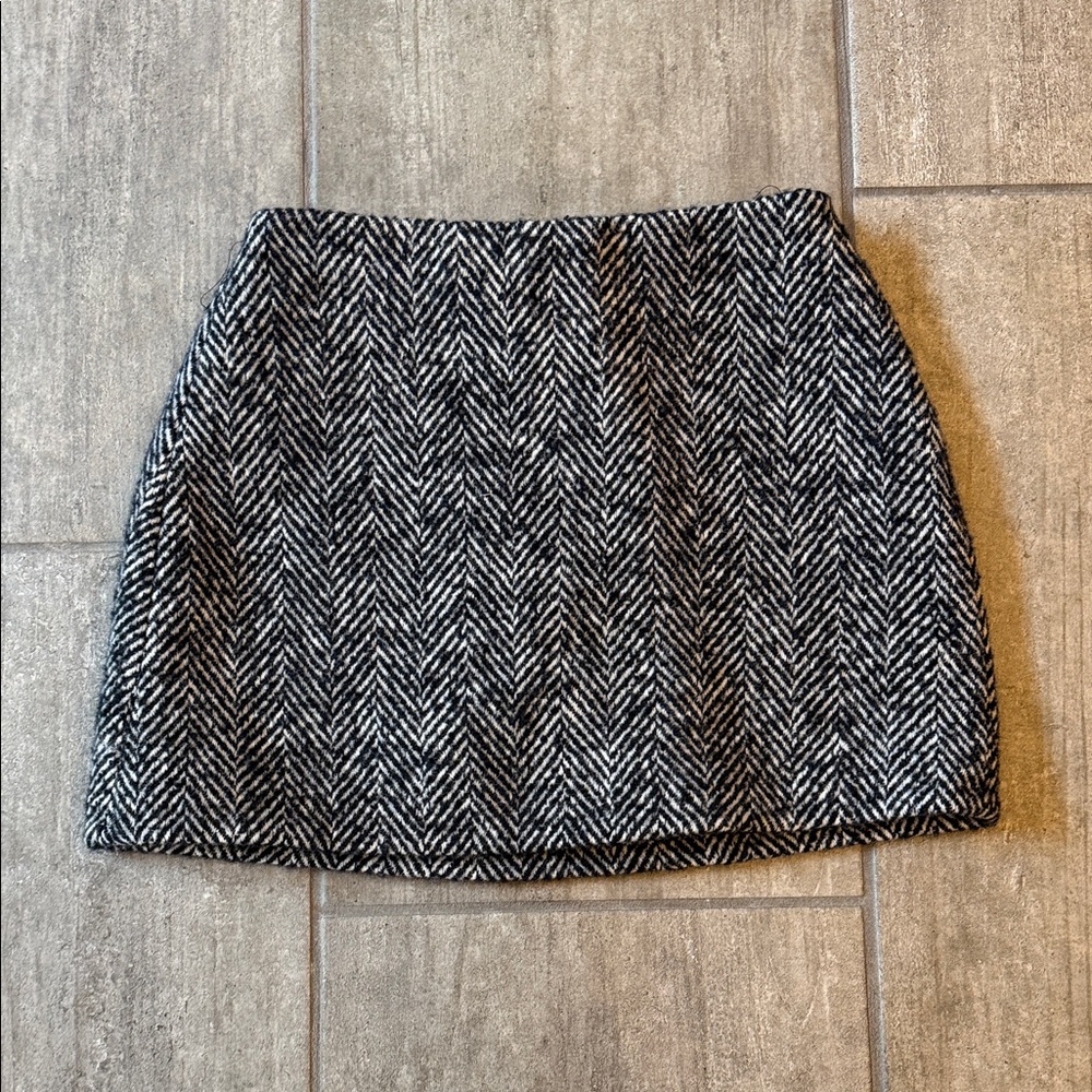 Abercrombie & Fitch Black and White Mini Skirt